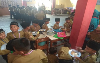 Suasana Makan